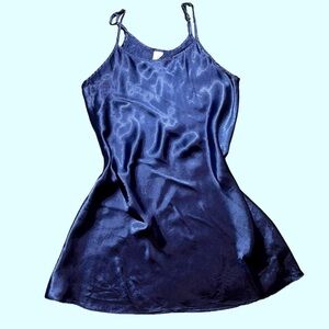 Vintage 90s Victoria’s Secret Silk Slip